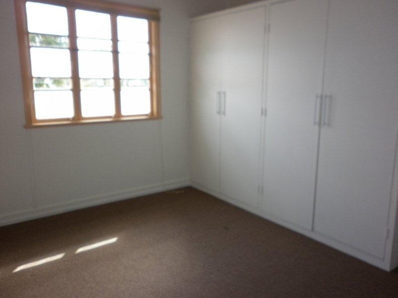 13 Doorey Street, One Mile QLD 4305