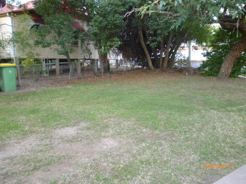 1/3 Woodend Road, Woodend QLD 4305