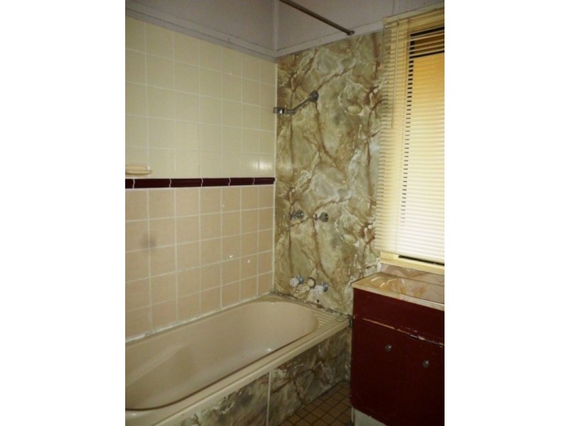 59 Siemons Street, One Mile QLD 4305