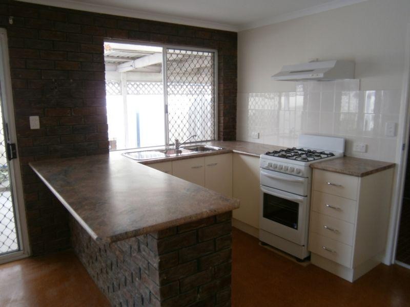 3 Selwyn Street, North Booval QLD 4304