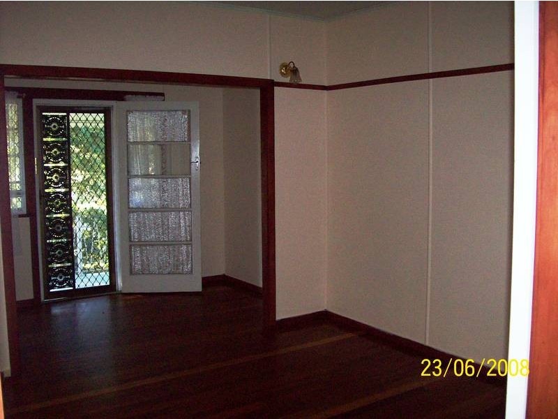 29 Rex Street, Eastern Heights QLD 4305