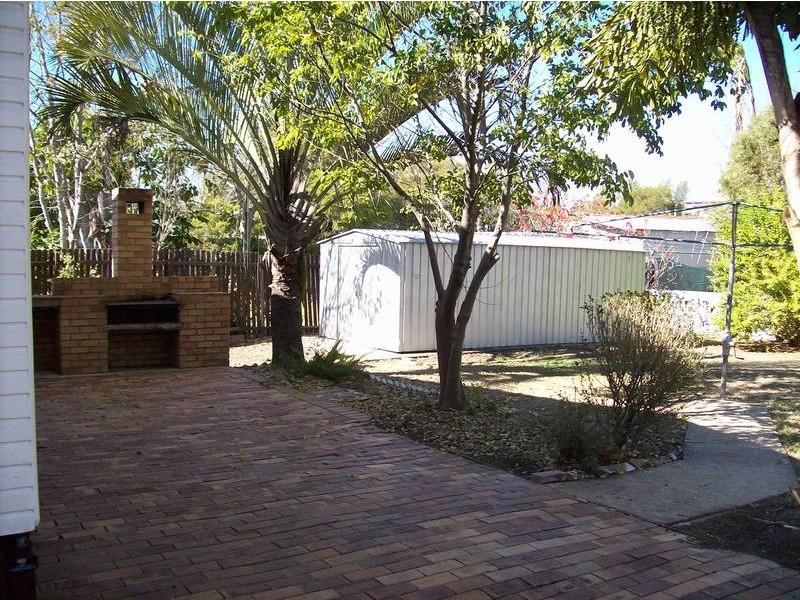 23 Edwards Street, Eastern Heights QLD 4305