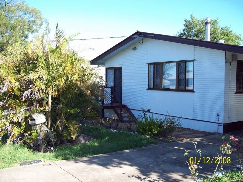 23 Edwards Street, Eastern Heights QLD 4305