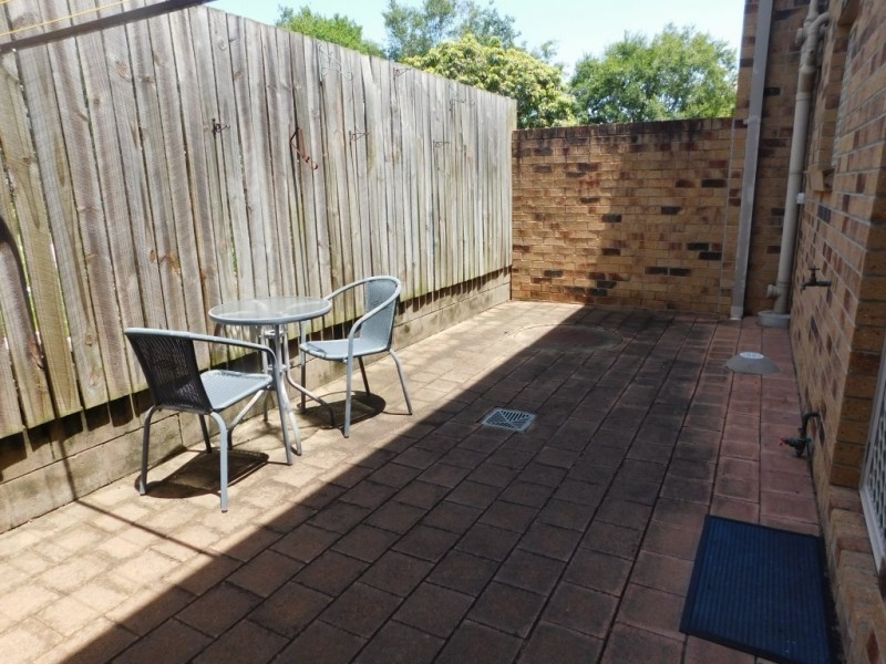 3/4 Roderick Street, Ipswich QLD 4305