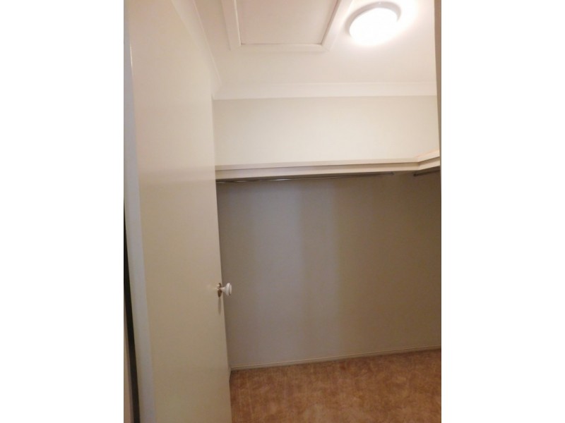 3/4 Roderick Street, Ipswich QLD 4305