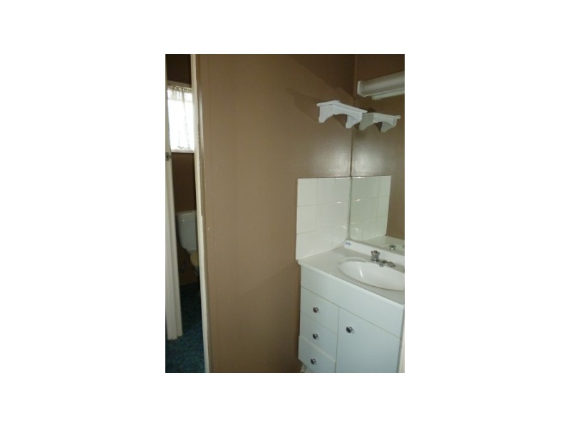 15 Chuwar Street, Brassall QLD 4305