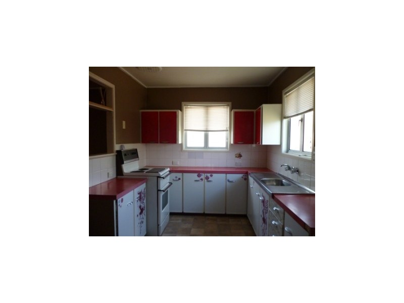 15 Chuwar Street, Brassall QLD 4305