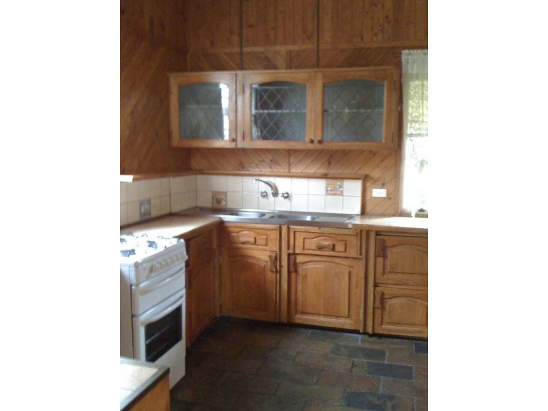 16 Edward Street, One Mile QLD 4305