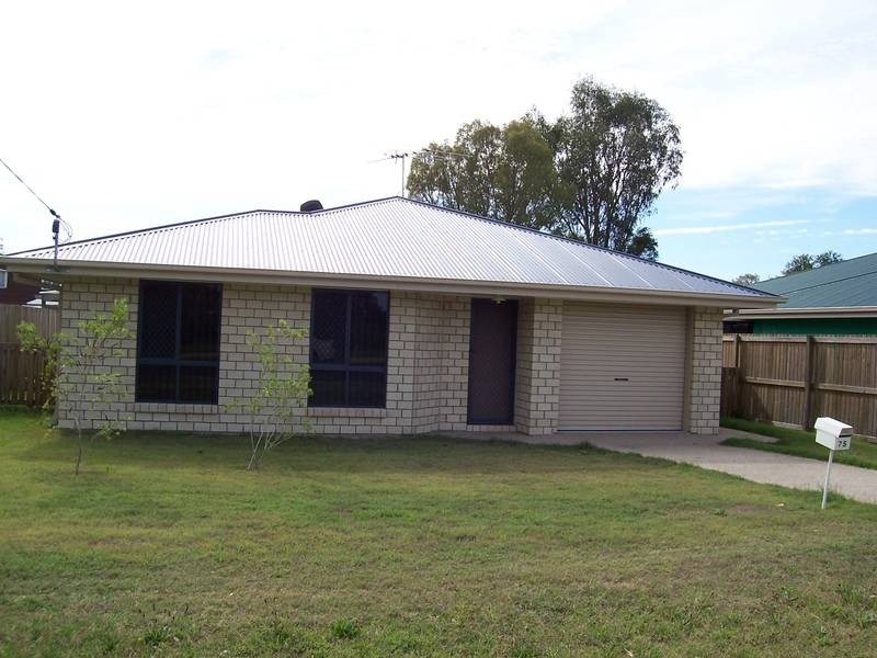 75 North Station Road, North Booval QLD 4304