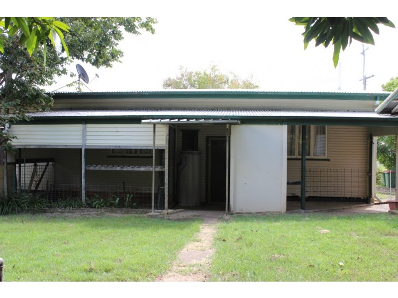 3 Duce Street, Bundamba QLD 4304