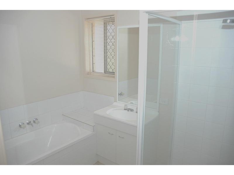 39 Palma Rosa Drive, Wulkuraka QLD 4305