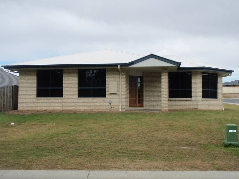 2 Royal Court, Brassall QLD 4305