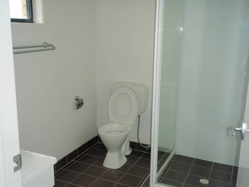 2 Royal Court, Brassall QLD 4305