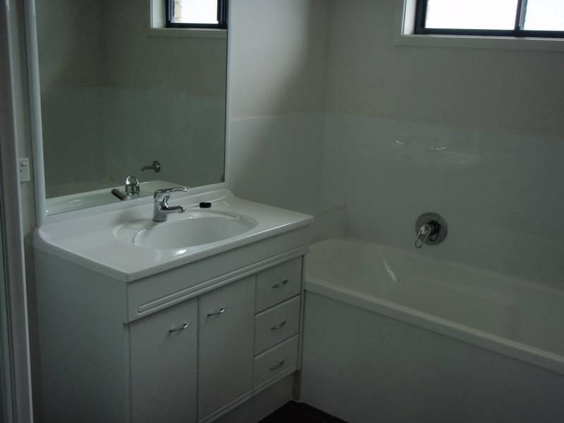 2 Royal Court, Brassall QLD 4305