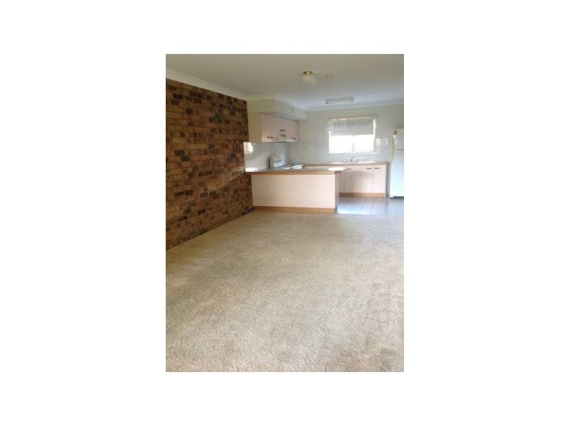 4/4 Roderick Street, Ipswich QLD 4305