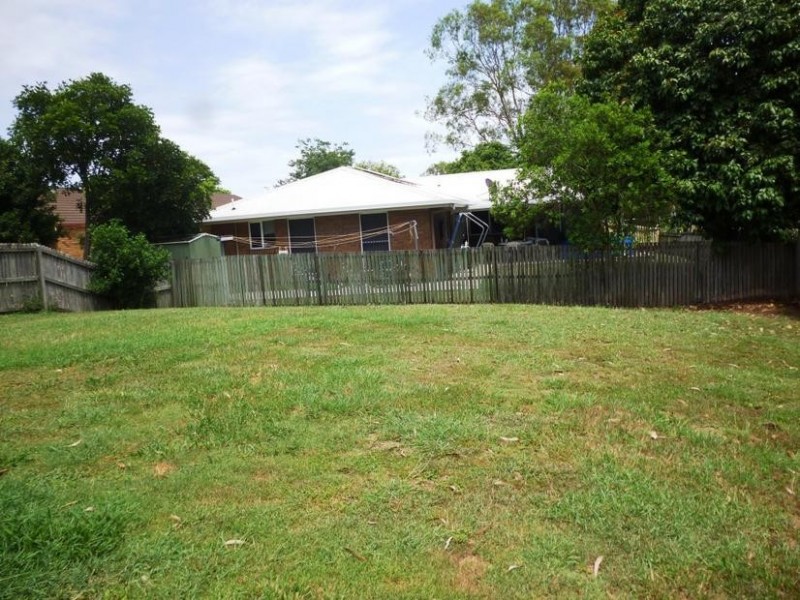 12 Dindina Street, Flinders View QLD 4305
