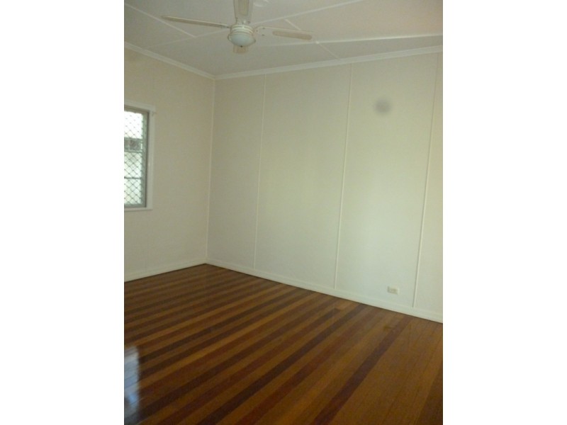 29a Chubb STREET, One Mile QLD 4305