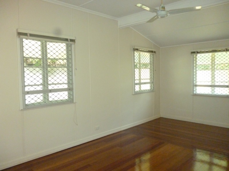 29a Chubb STREET, One Mile QLD 4305