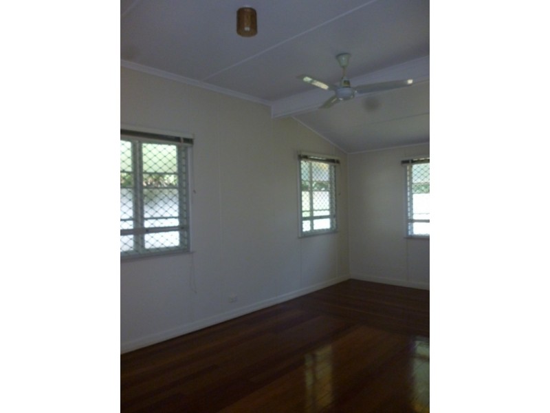 29a Chubb STREET, One Mile QLD 4305