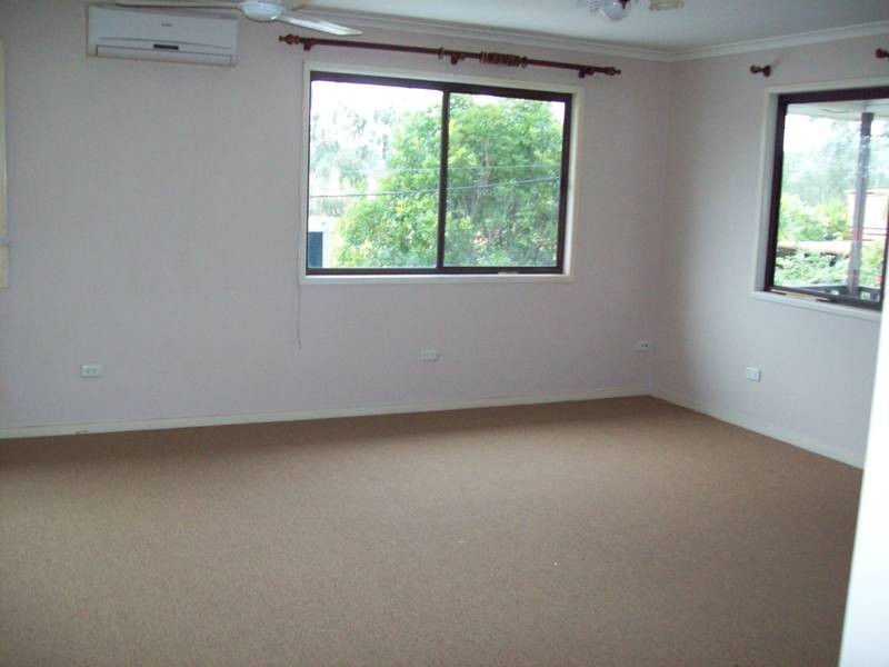 12 Diane Court, North Booval QLD 4304