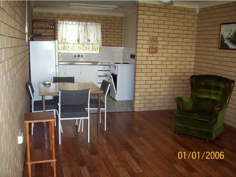 4/5 Mortimer Street, Ipswich QLD 4305