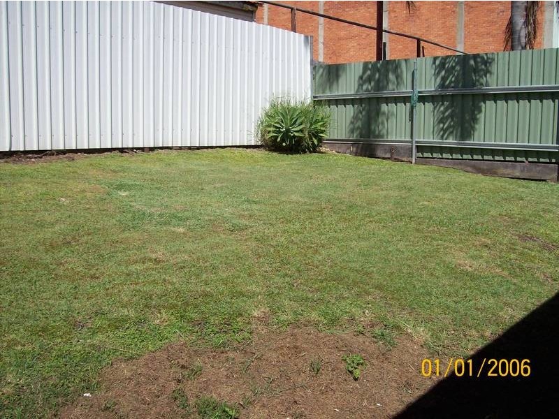 4/5 Mortimer Street, Ipswich QLD 4305