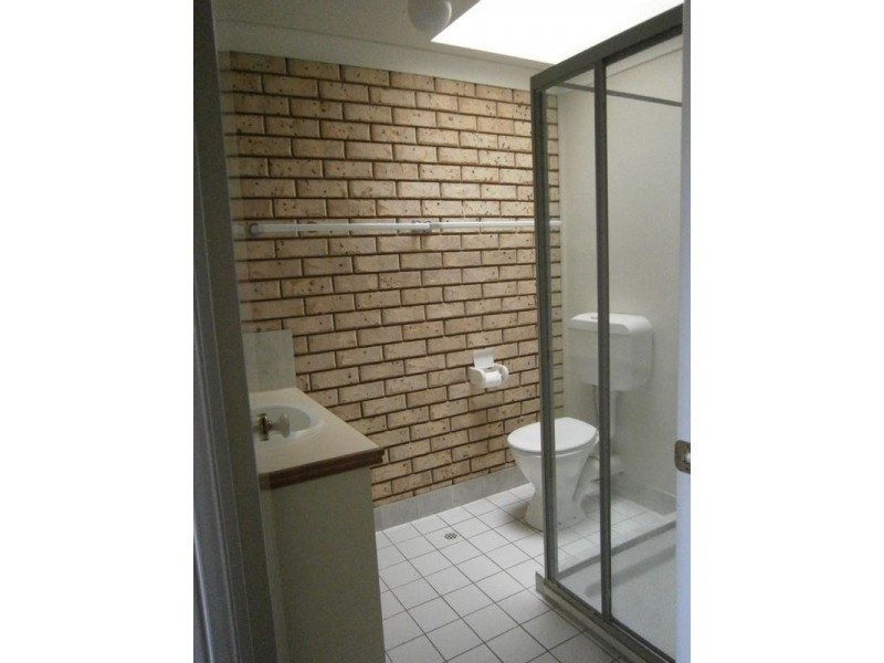 5/16 Lindsay Street, Bundamba QLD 4304