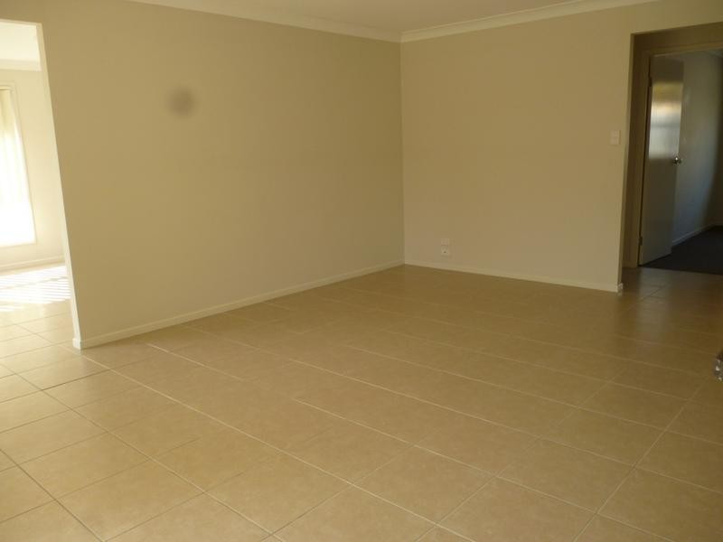 12 Tulipwood Close, Brassall QLD 4305