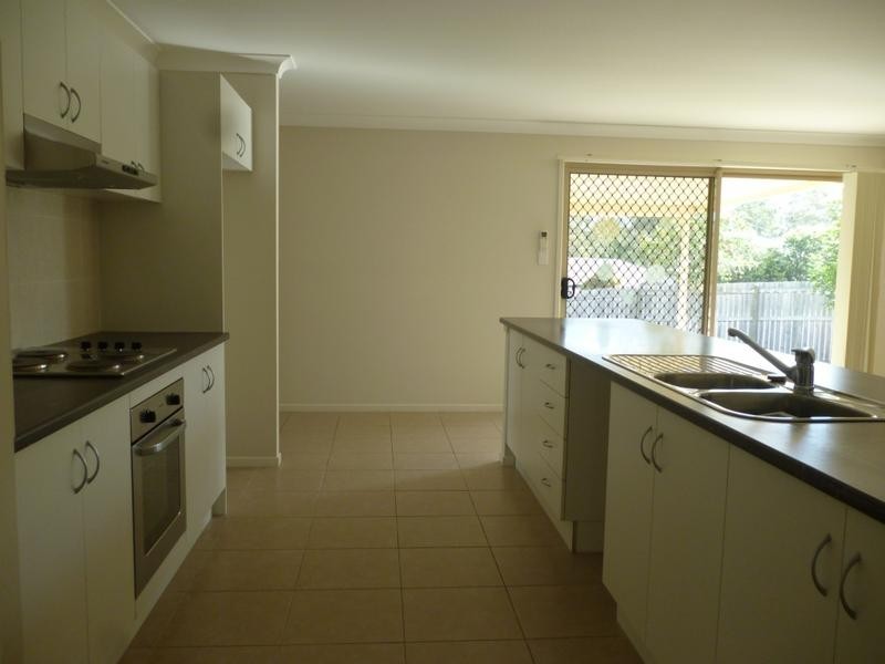 12 Tulipwood Close, Brassall QLD 4305