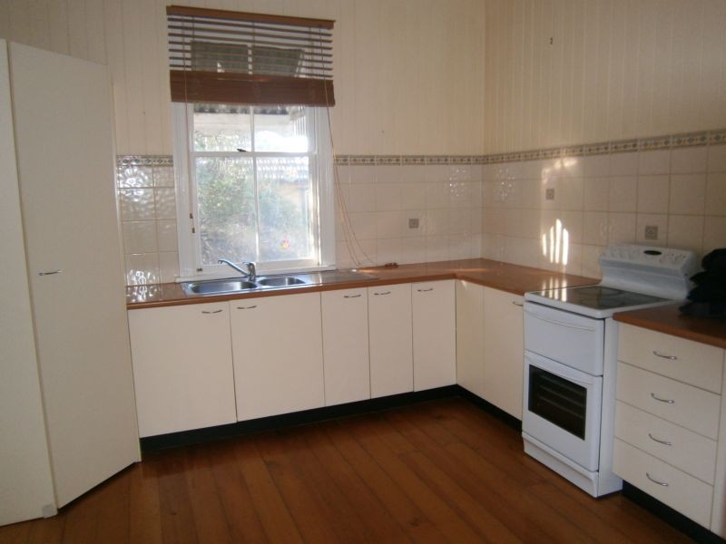 63 Dudleigh Street, North Booval QLD 4304