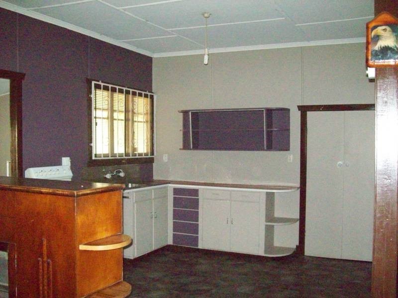 13 Tower Street, Eastern Heights QLD 4305