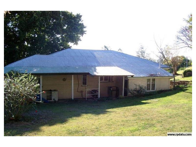 13 Tower Street, Eastern Heights QLD 4305