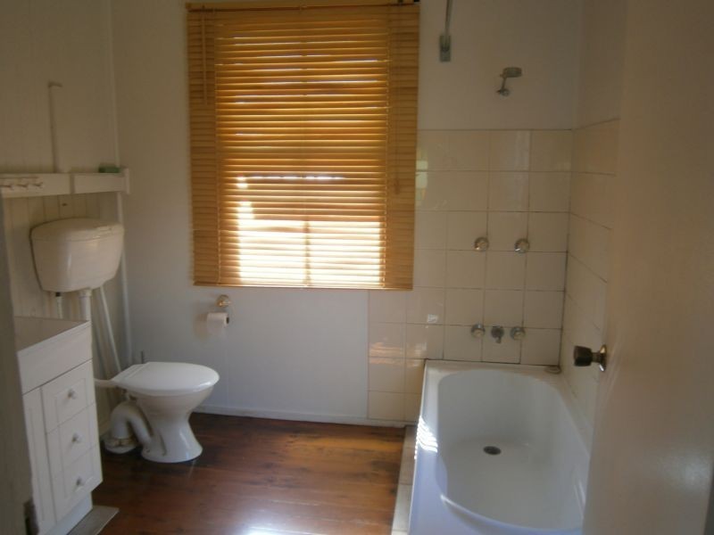 10 Whittaker Street, North Ipswich QLD 4305