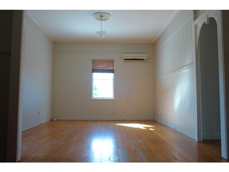 45 Cole Street, Silkstone QLD 4304