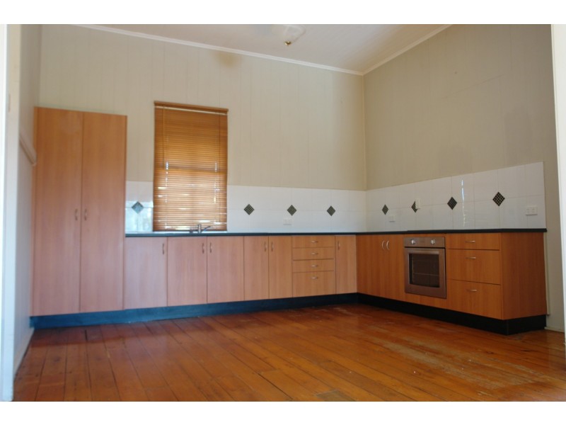 45 Cole Street, Silkstone QLD 4304