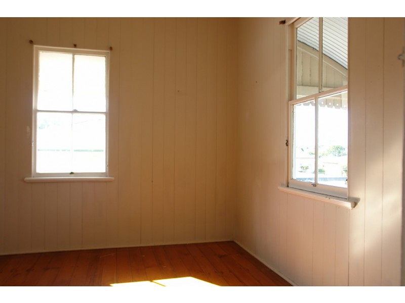 45 Cole Street, Silkstone QLD 4304