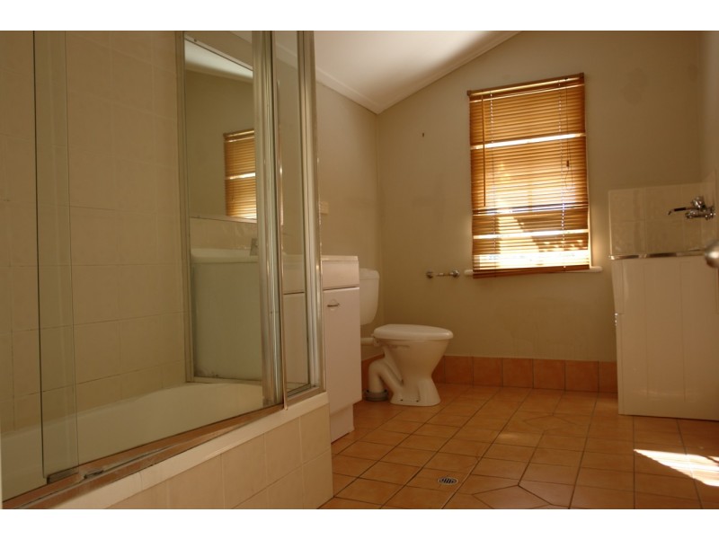 45 Cole Street, Silkstone QLD 4304