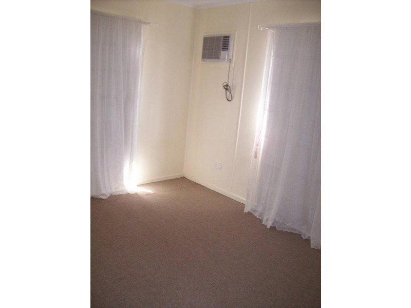 10 Campbell Street, Woodend QLD 4305