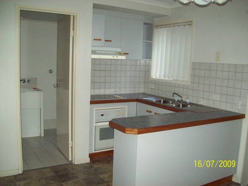 4/17 Gibbs Street, Churchill QLD 4305