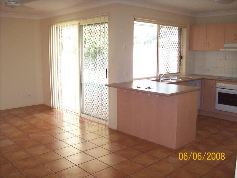 18 Kentia Circuit, Flinders View QLD 4305