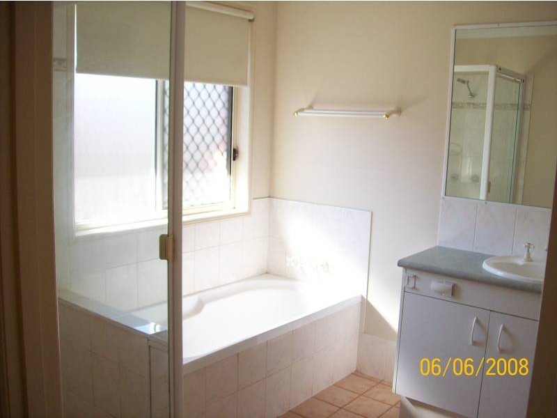 18 Kentia Circuit, Flinders View QLD 4305