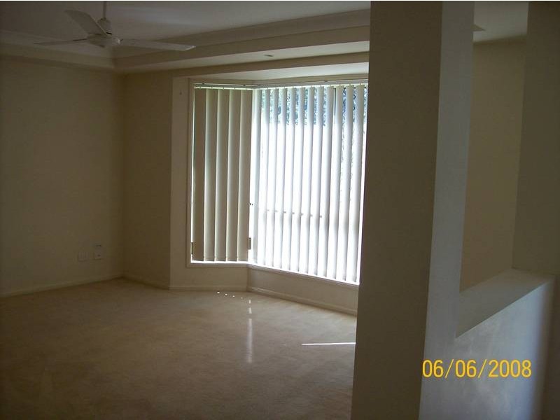 18 Kentia Circuit, Flinders View QLD 4305