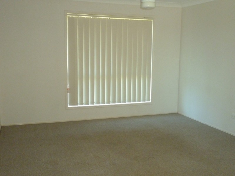 61 Banksia Drive, Raceview QLD 4305