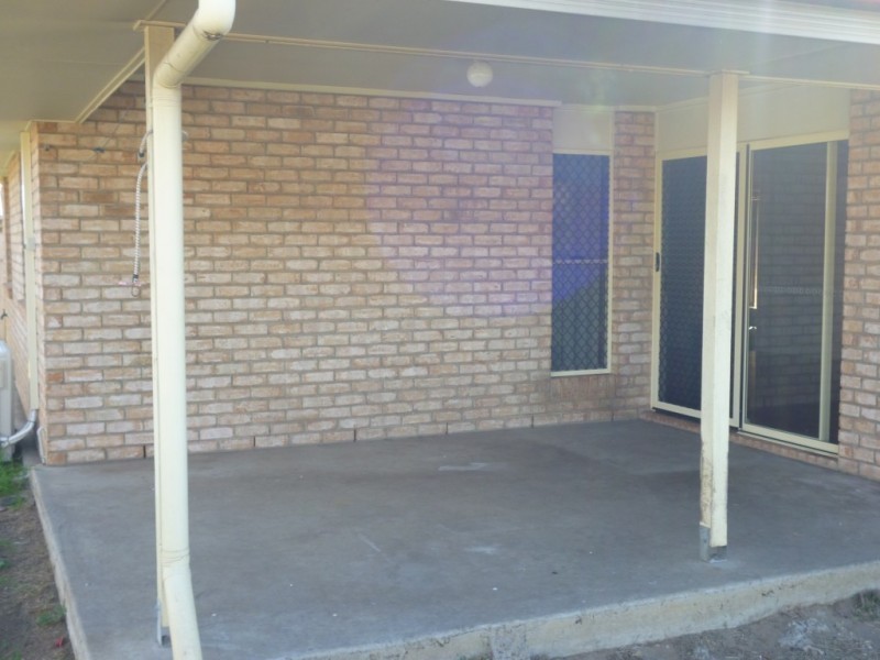 61 Banksia Drive, Raceview QLD 4305