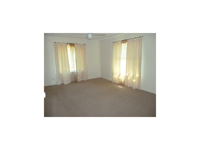 32 Conan Close, Wulkuraka QLD 4305