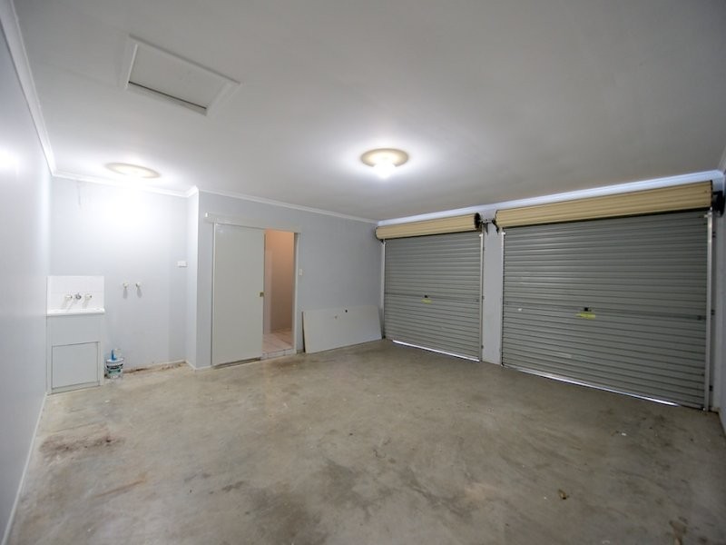 5 Des Arts Place, Wulkuraka QLD 4305