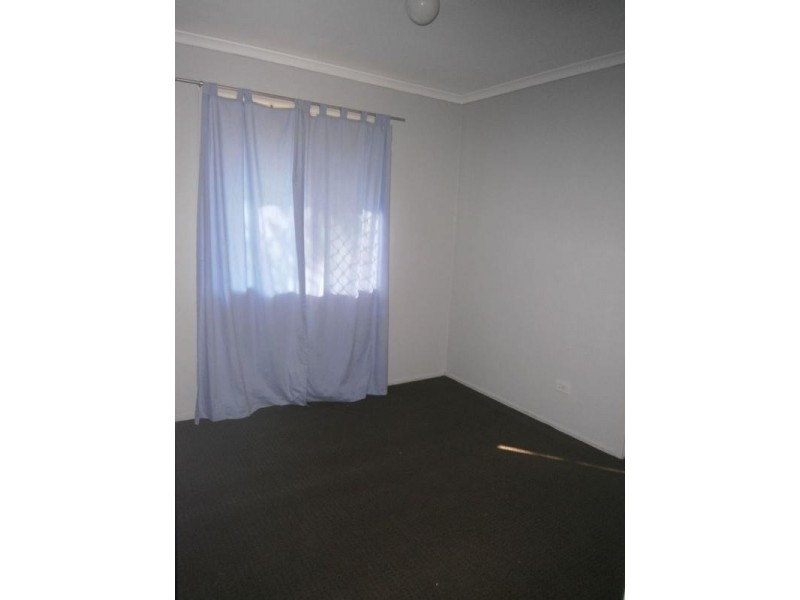 5 Des Arts Place, Wulkuraka QLD 4305