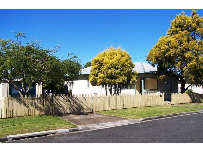 7 Wilkinson Street, Booval QLD 4304
