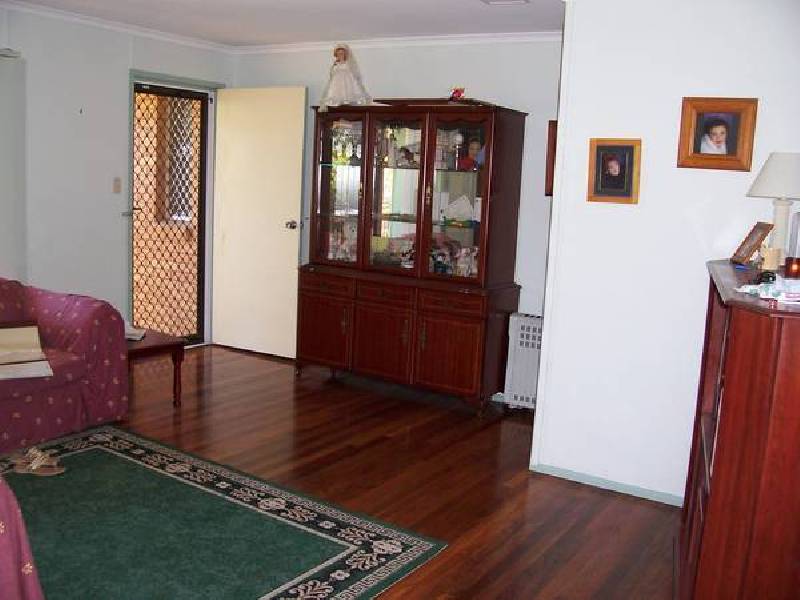 19 Minnis Street, Eastern Heights QLD 4305