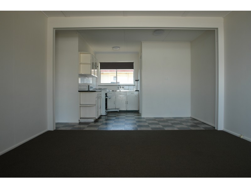 2/7 Tower Street, Eastern Heights QLD 4305